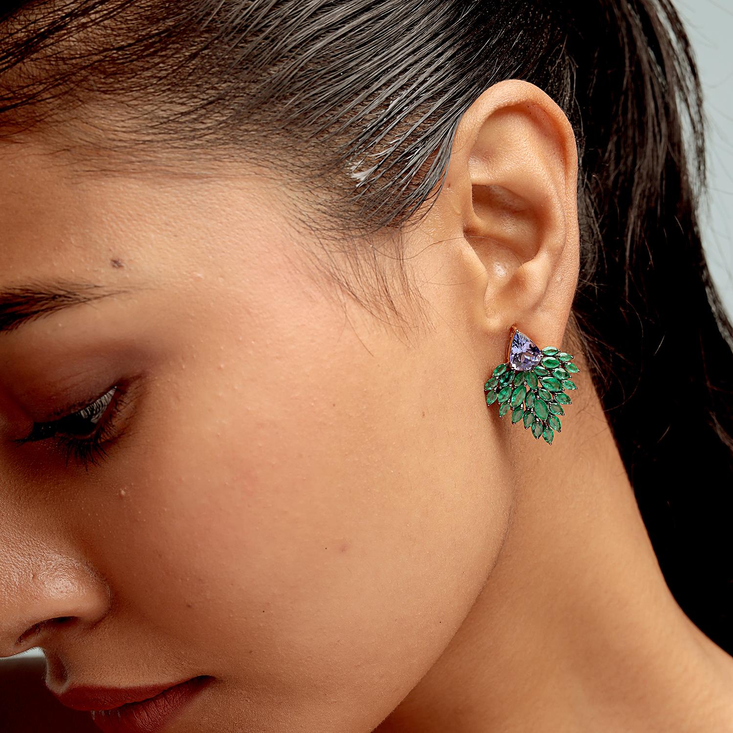 Pear Cut Emerald & Tanzanite Gemstone Feather Stud Earrings In Gold