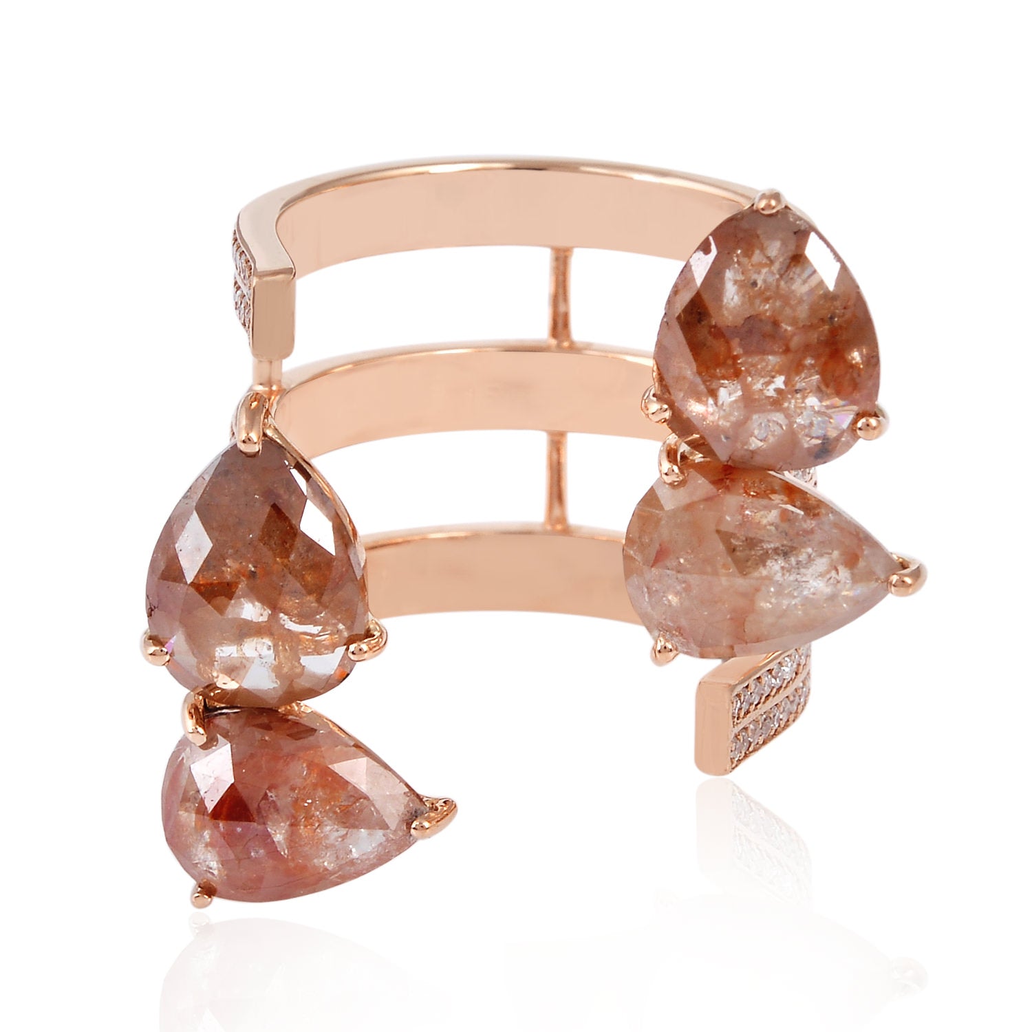 Pear Cut Ice Diamond In Rose Gold Between The Finger Ring