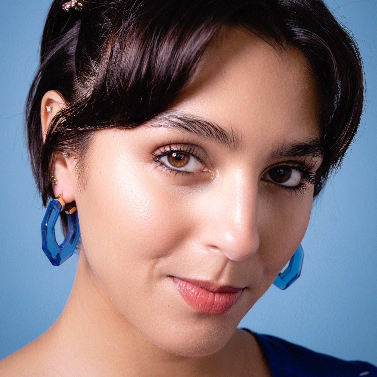 Pear Gemstone Lucite Hoop Earrings In Blue