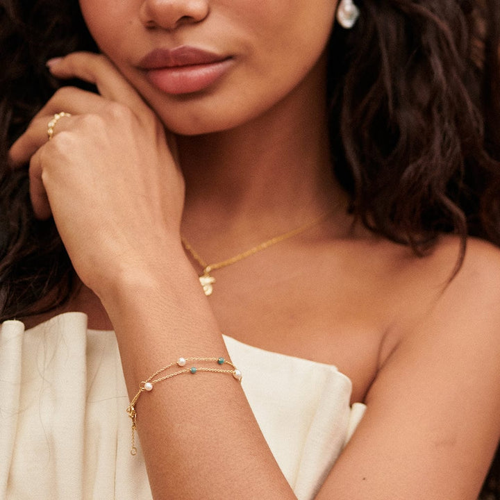 pearl-and-bead-bracelet-18ct-gold-plated-daisy-london