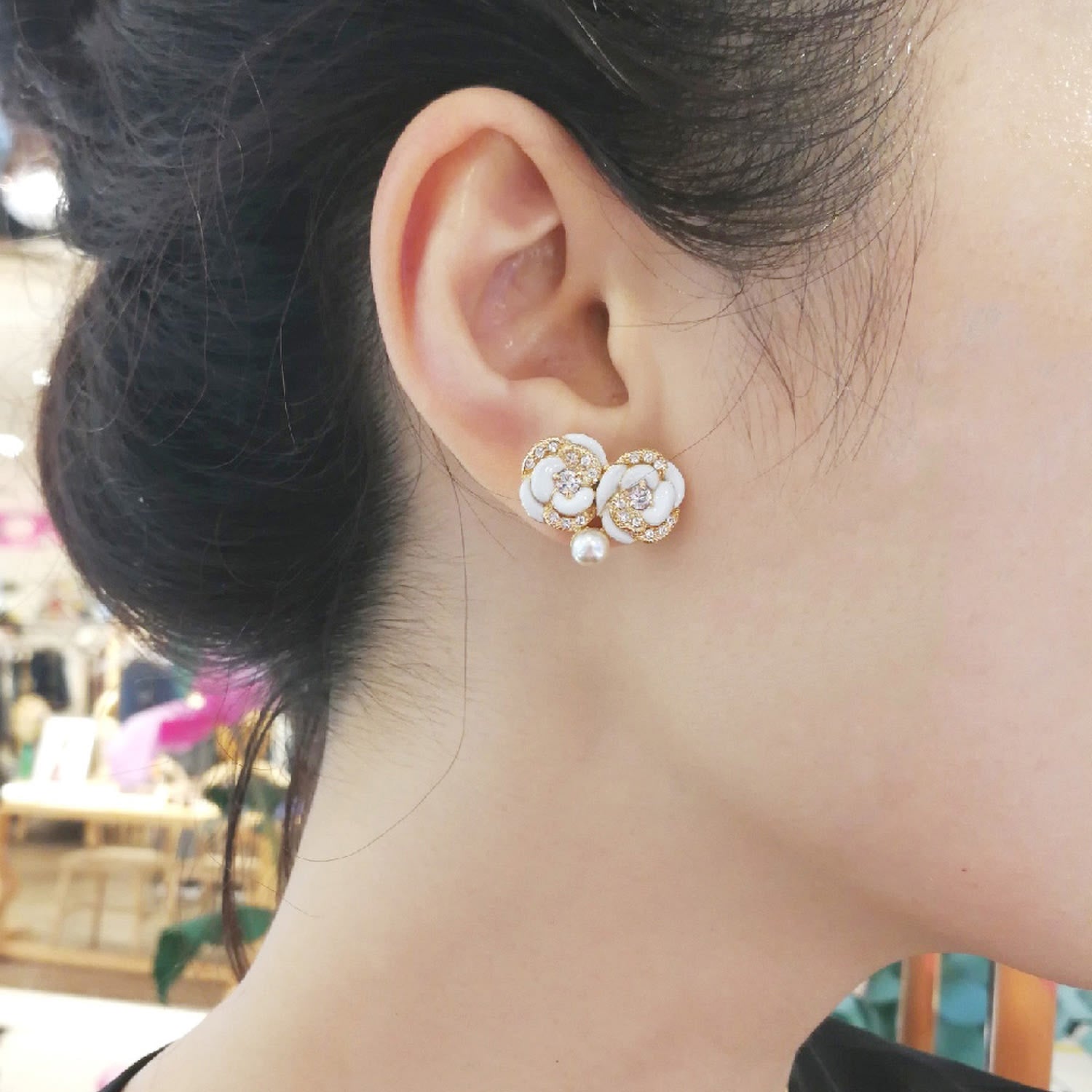 Pearl & Crystal Gold Flower Earrings, Series Blanc Camelia