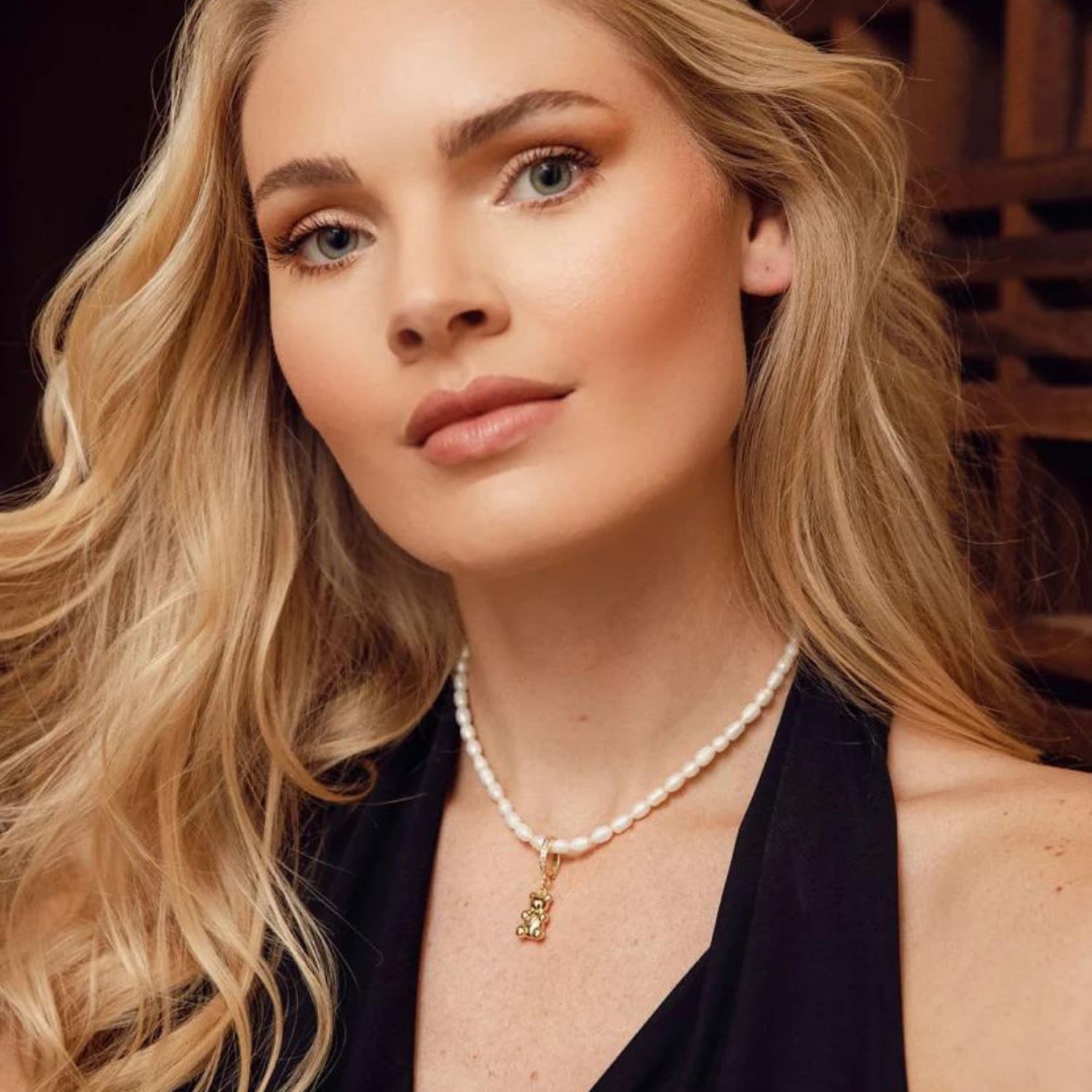 Pearl & Gold Gummy Choker