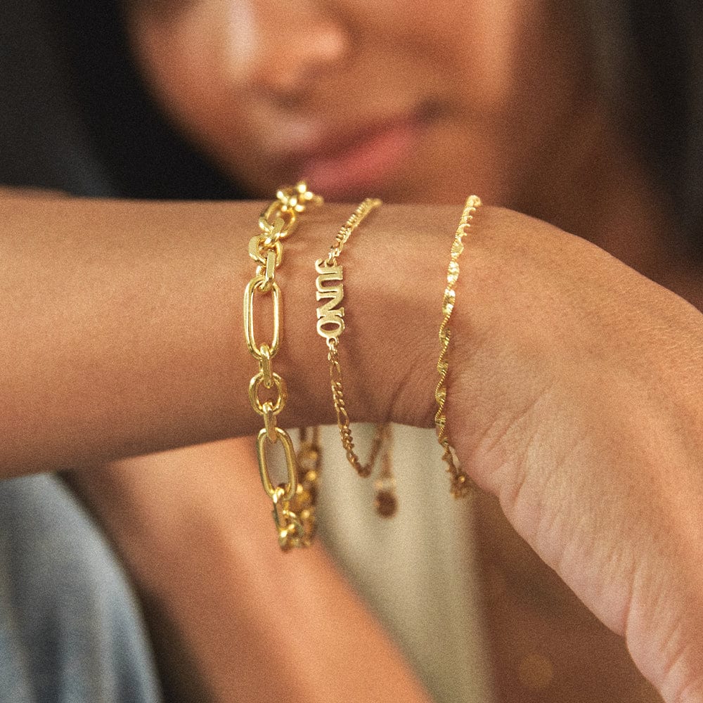 personalised-name-bracelet-18ct-gold-plated-daisy-london