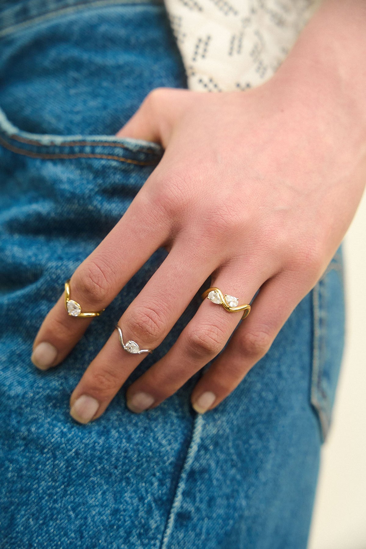 BOLD PETITE COMETE DOUBLE PEAR DIAMOND RING