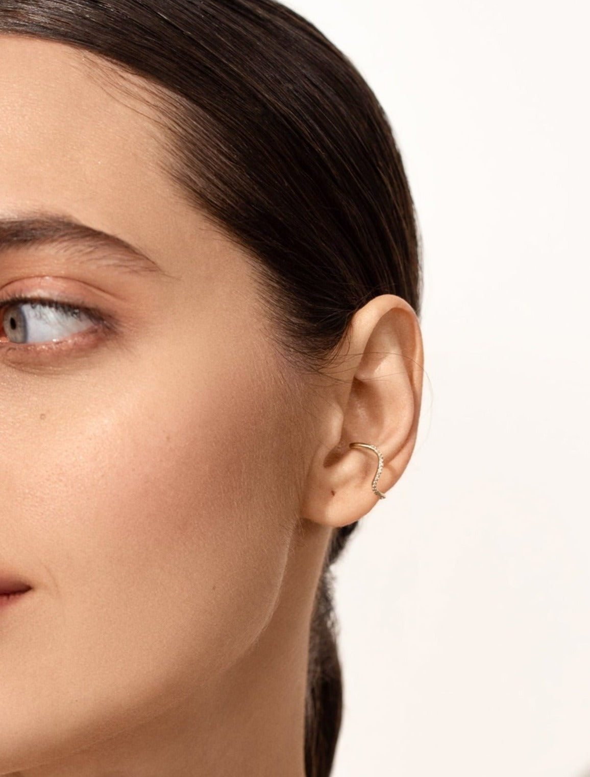 PETITE COMETE PAVÉ EARCUFF
