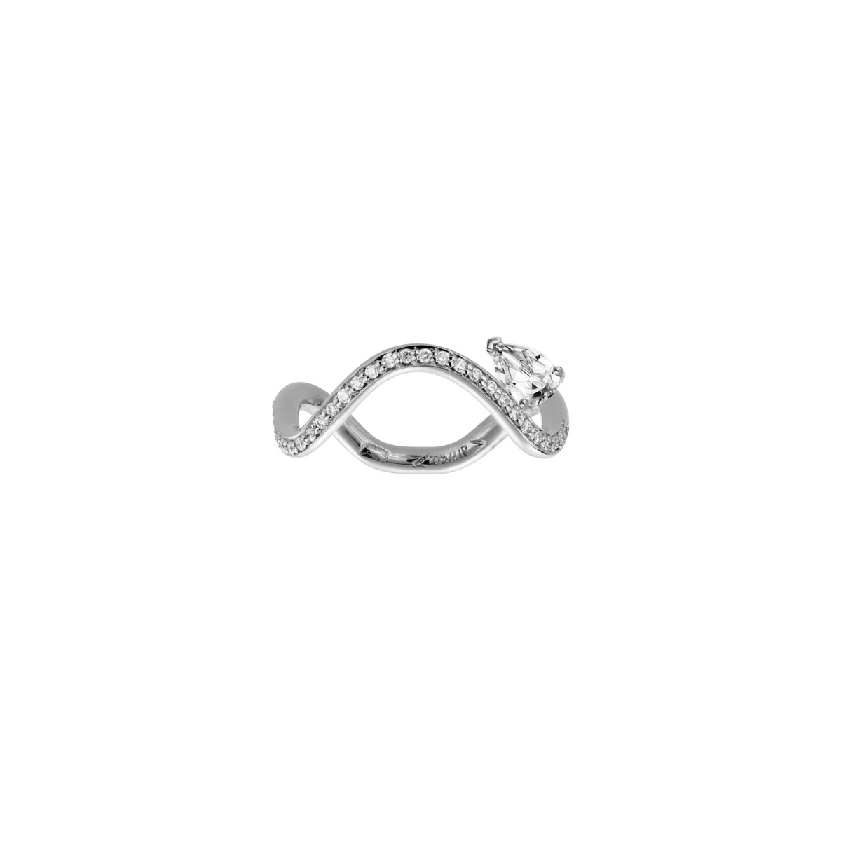 PETITE COMETE PAVÉ PEAR DIAMOND STELLA RING