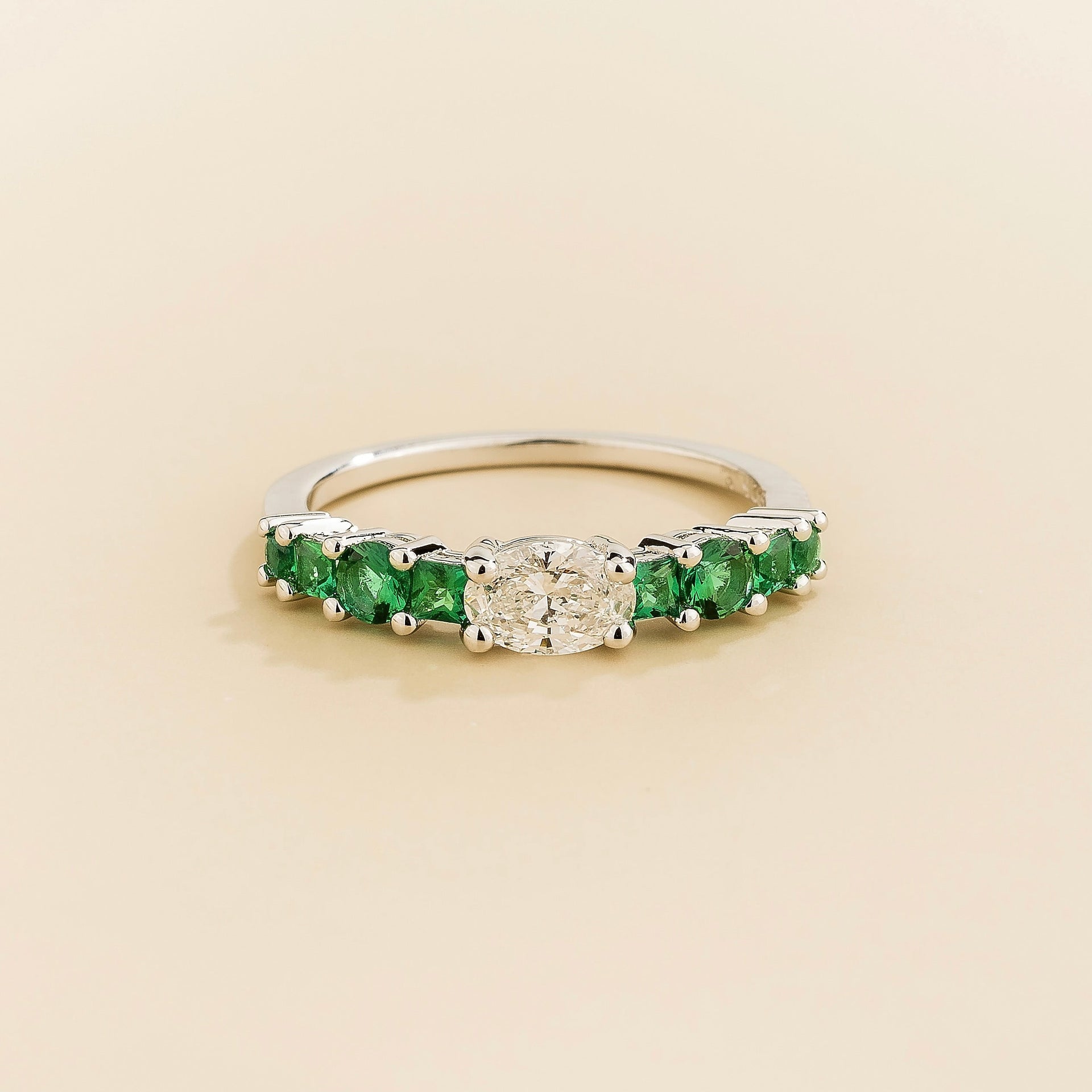 Petra Gold Ring Set With Diamond & Emerald