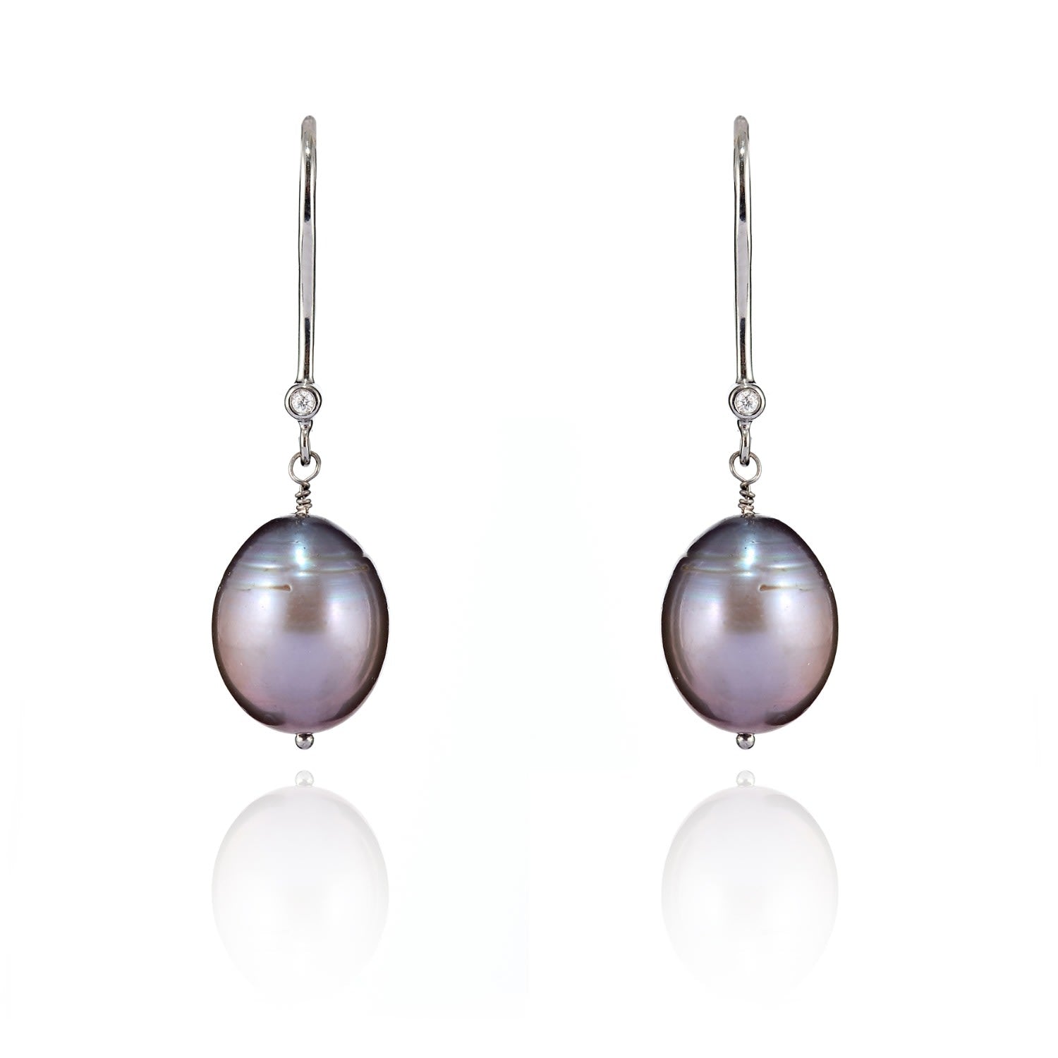 Dark Grey Pearl Earrings