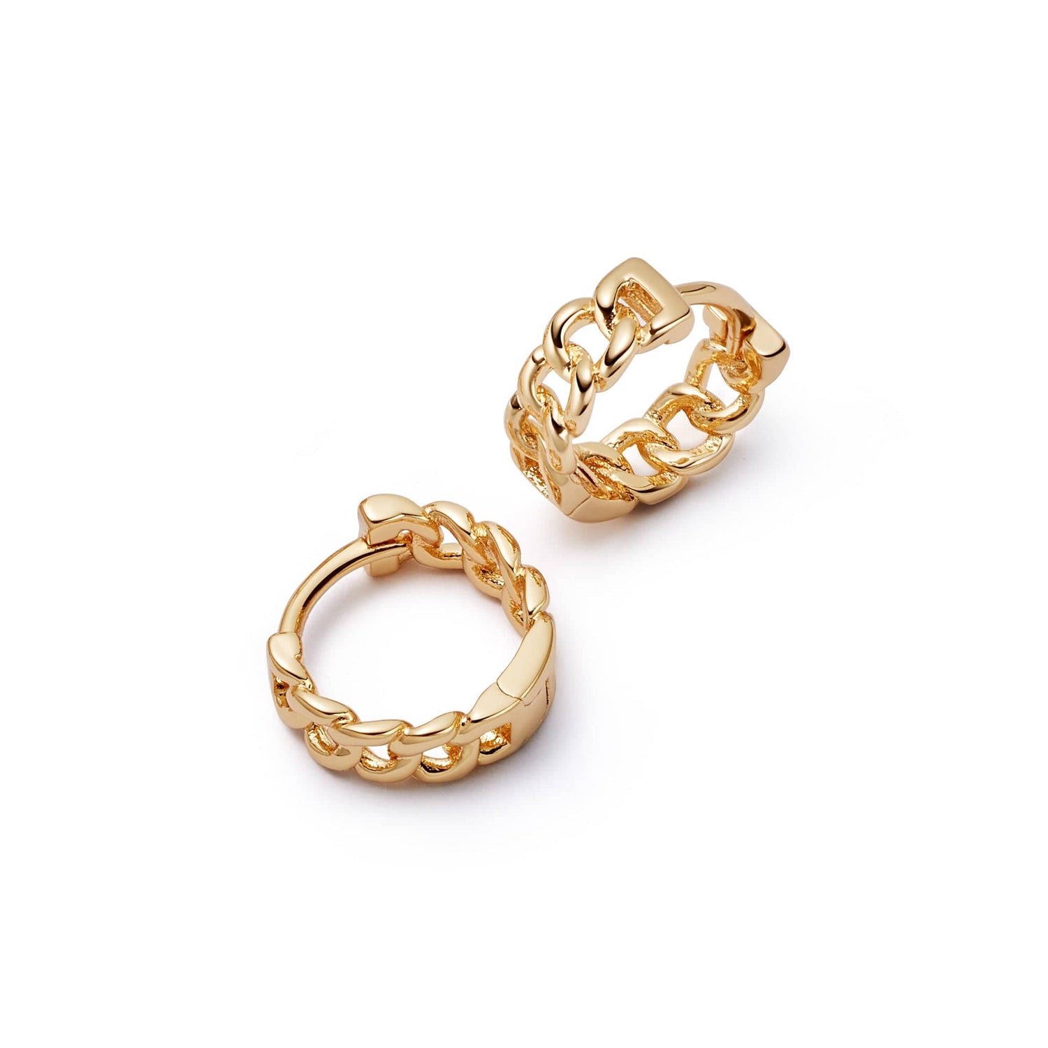 polly-sayer-chain-huggie-hoop-earrings-18ct-gold-plated-daisy-london