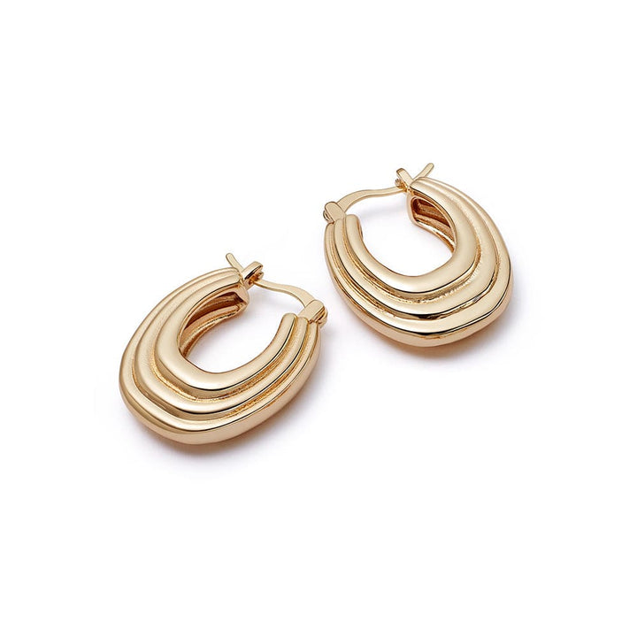 polly-sayer-mini-ridge-hoop-earrings-18ct-gold-plated-daisy-london