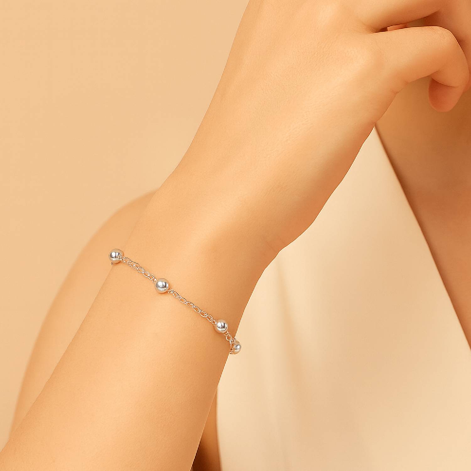 Precious Light Bracelet In Sterling Silver – Six Sparkling Silver Spheres