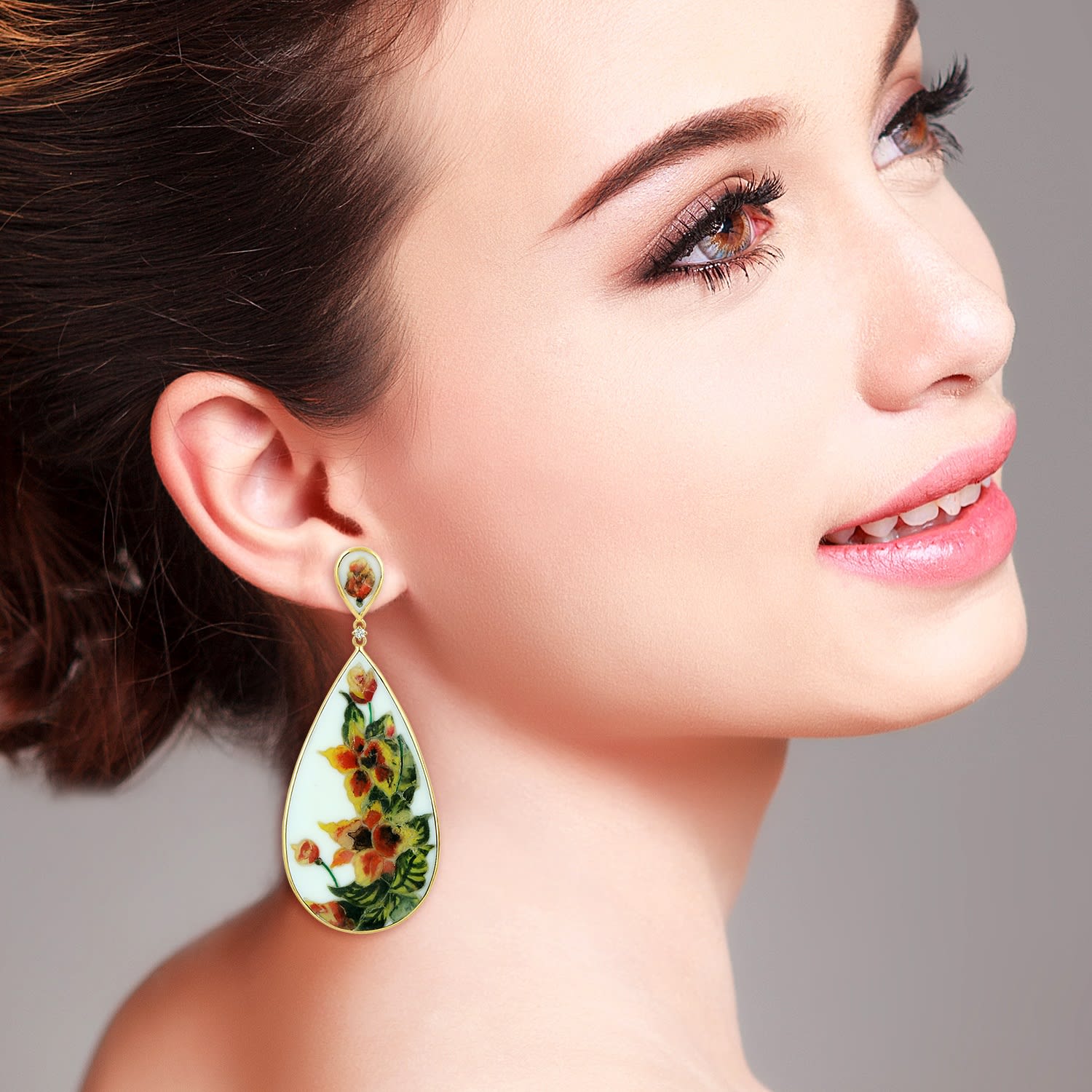 Prong Diamond & Colored Bakelite Flower Earrings In Gold – Designer Dangle Jewelry