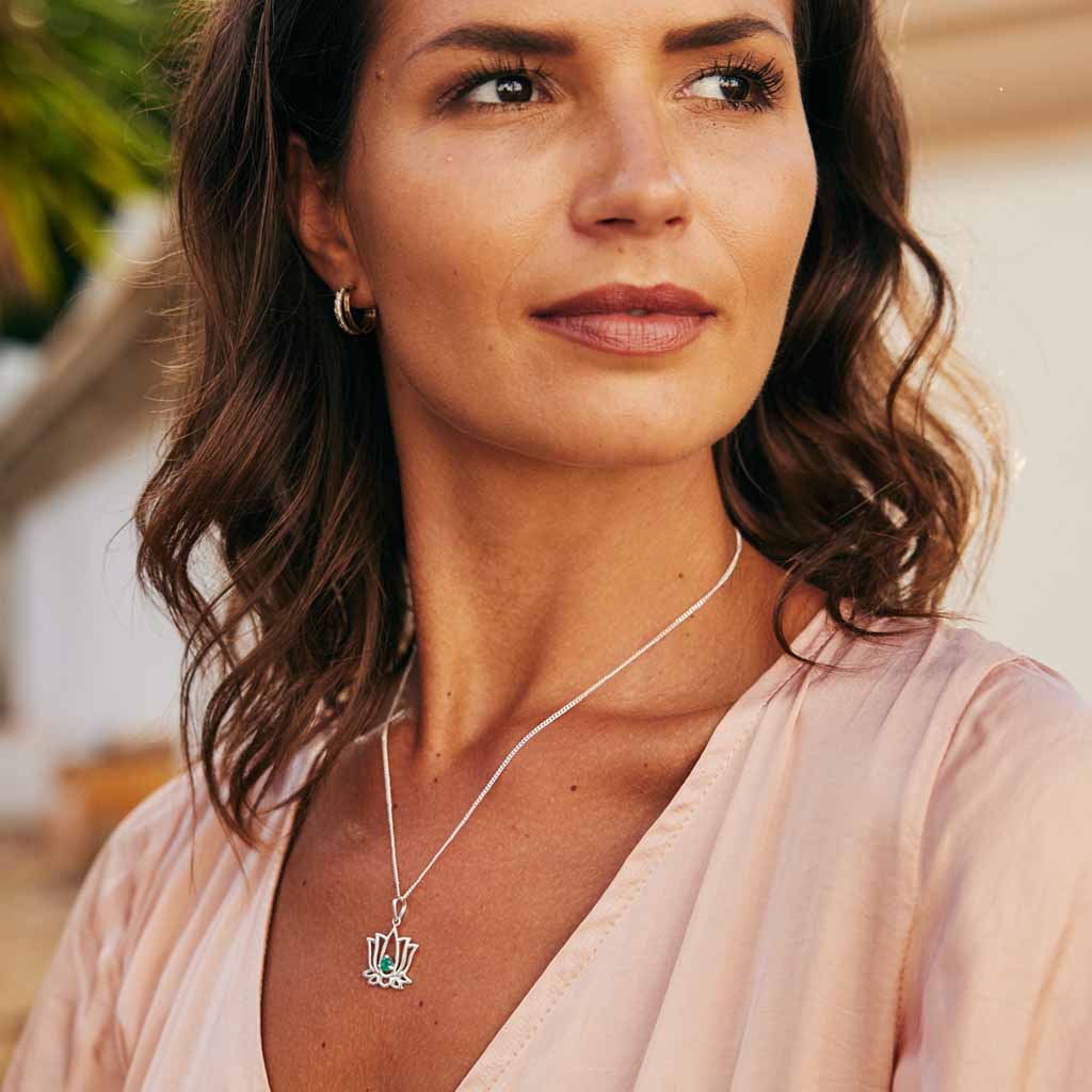 Lotus Flower Silver Charm Necklace - Green Onyx
