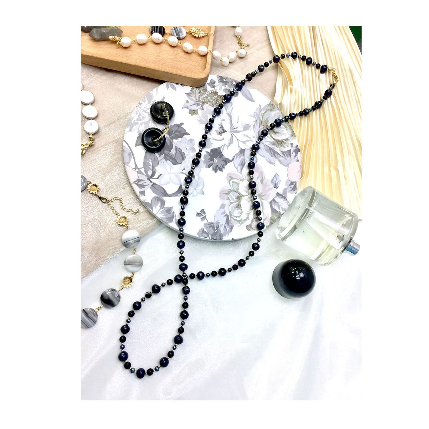 Simple Black Pearls Multi-Way Necklace
