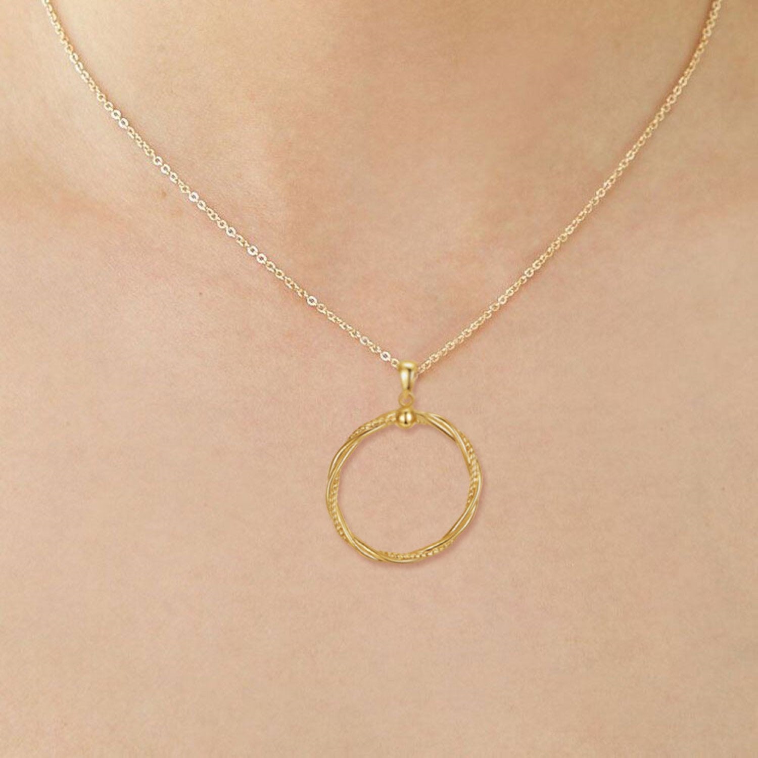 Rachel Glauber Yellow Gold Plated Twisted Rope Eternity Wreath Halo Box Chain Necklace