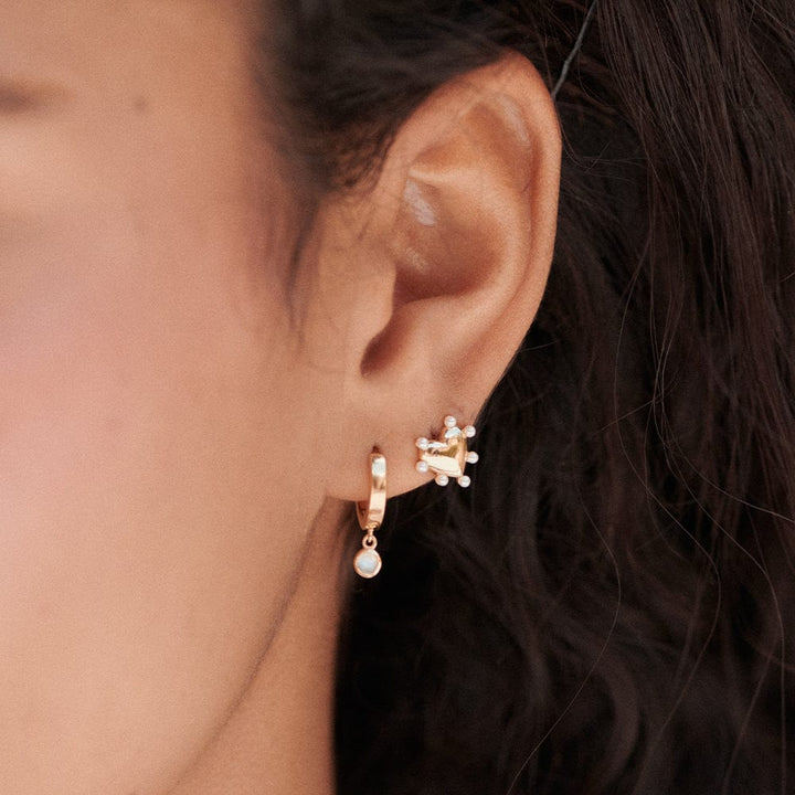 rainbow-moonstone-healing-huggie-hoop-earrings-18ct-gold-plated-daisy-london