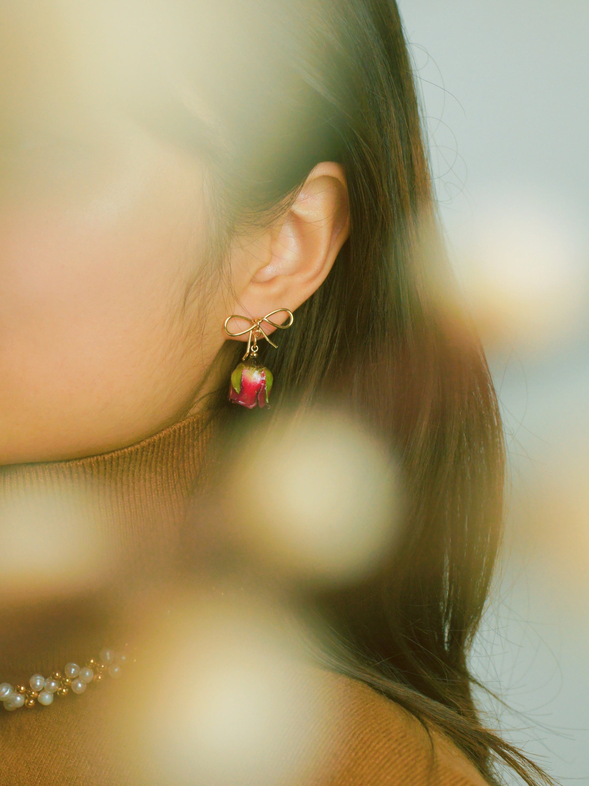 Real Flower Grande Amore Rosebud Drop Earrings With Bow Studs