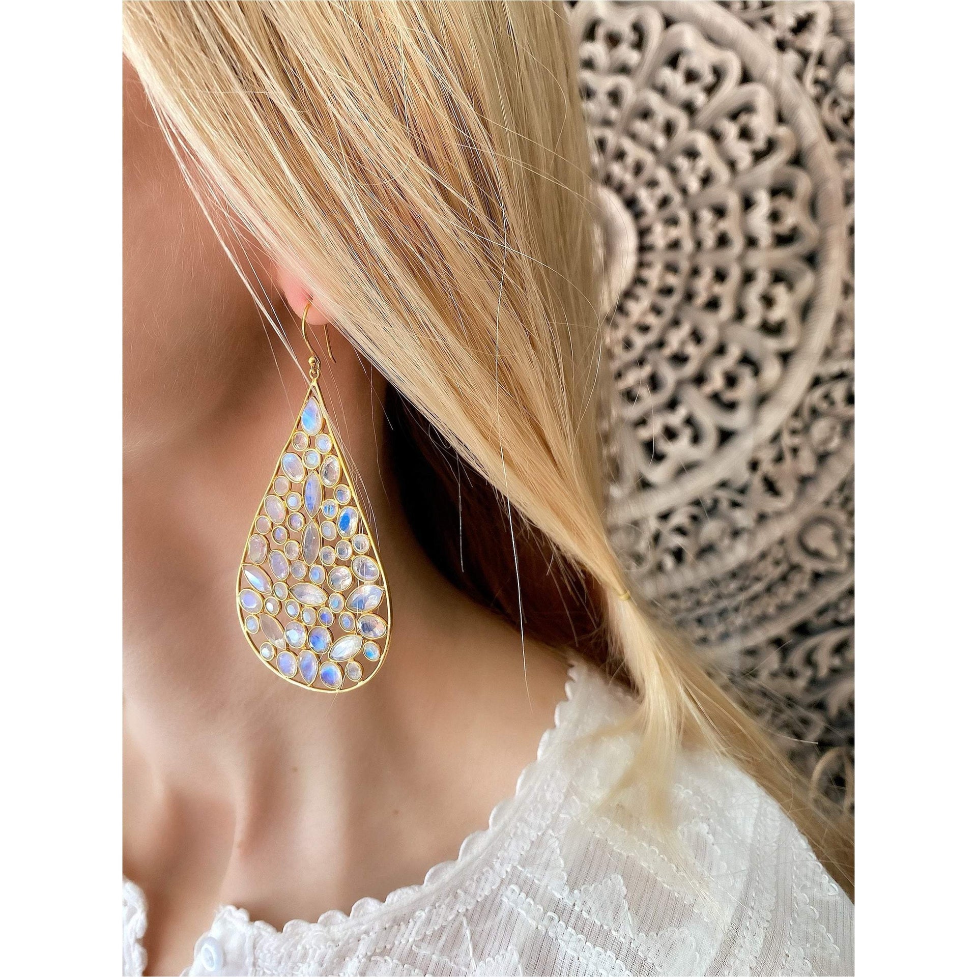 Red Carpet Jali Drops - Rainbow Moonstones