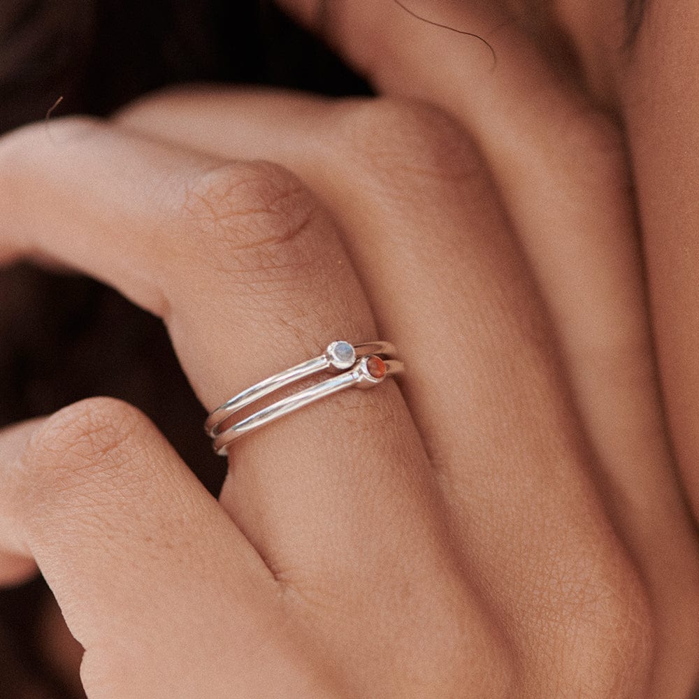 red-coral-healing-stone-ring-sterling-silver-18ct-gold-plated-sterling-silver-daisy-london
