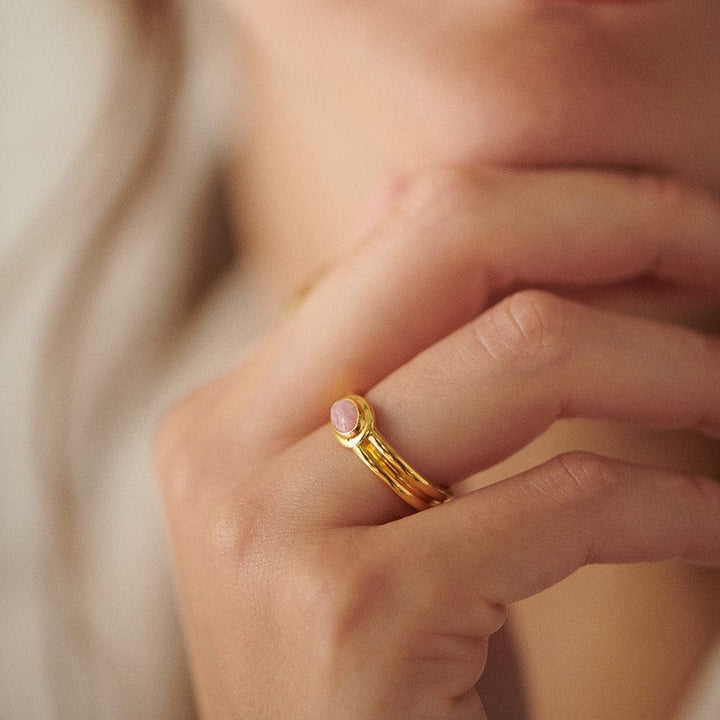 rhodochrosite-ring-18ct-gold-plated-daisy-london