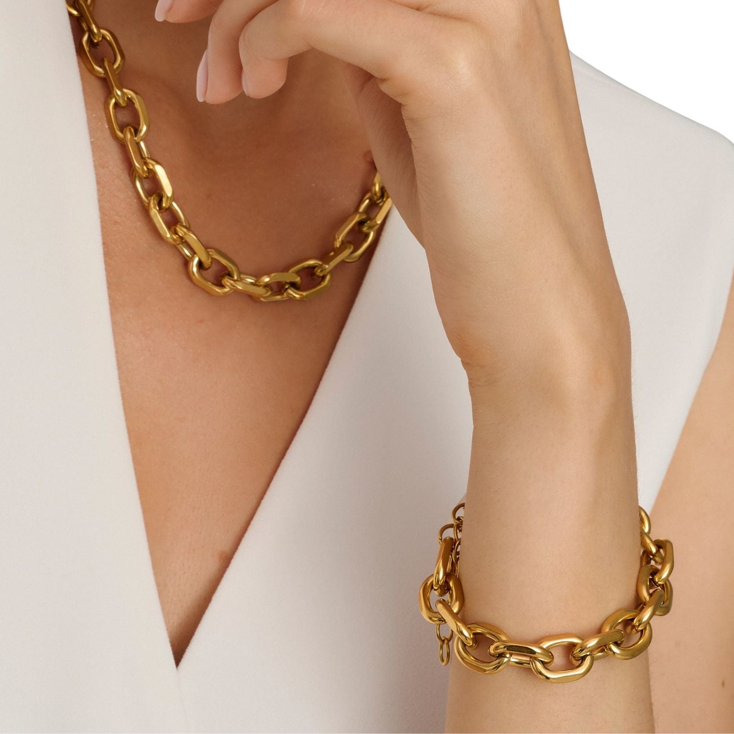 Gold Round Cable Chain Bracelet