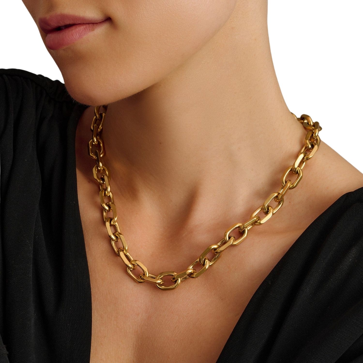 Round Cable Chain Necklace In Gold