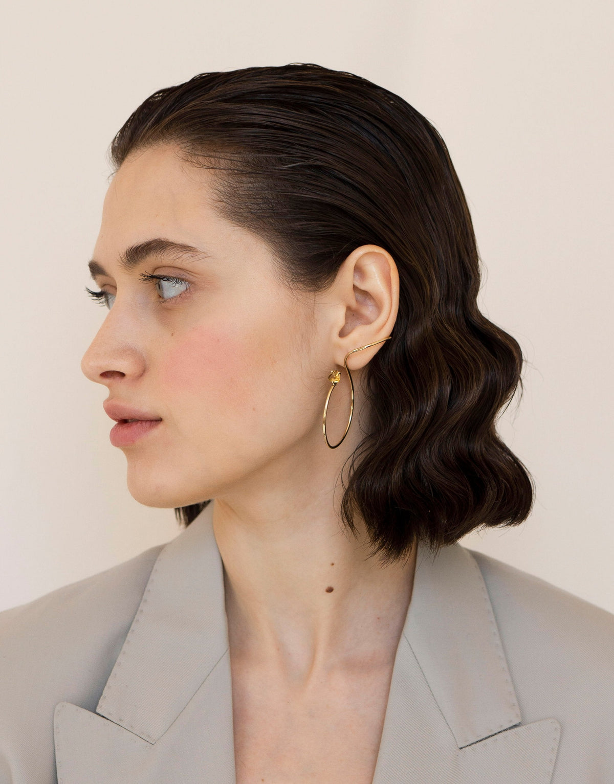 ROUND DROP EARRING