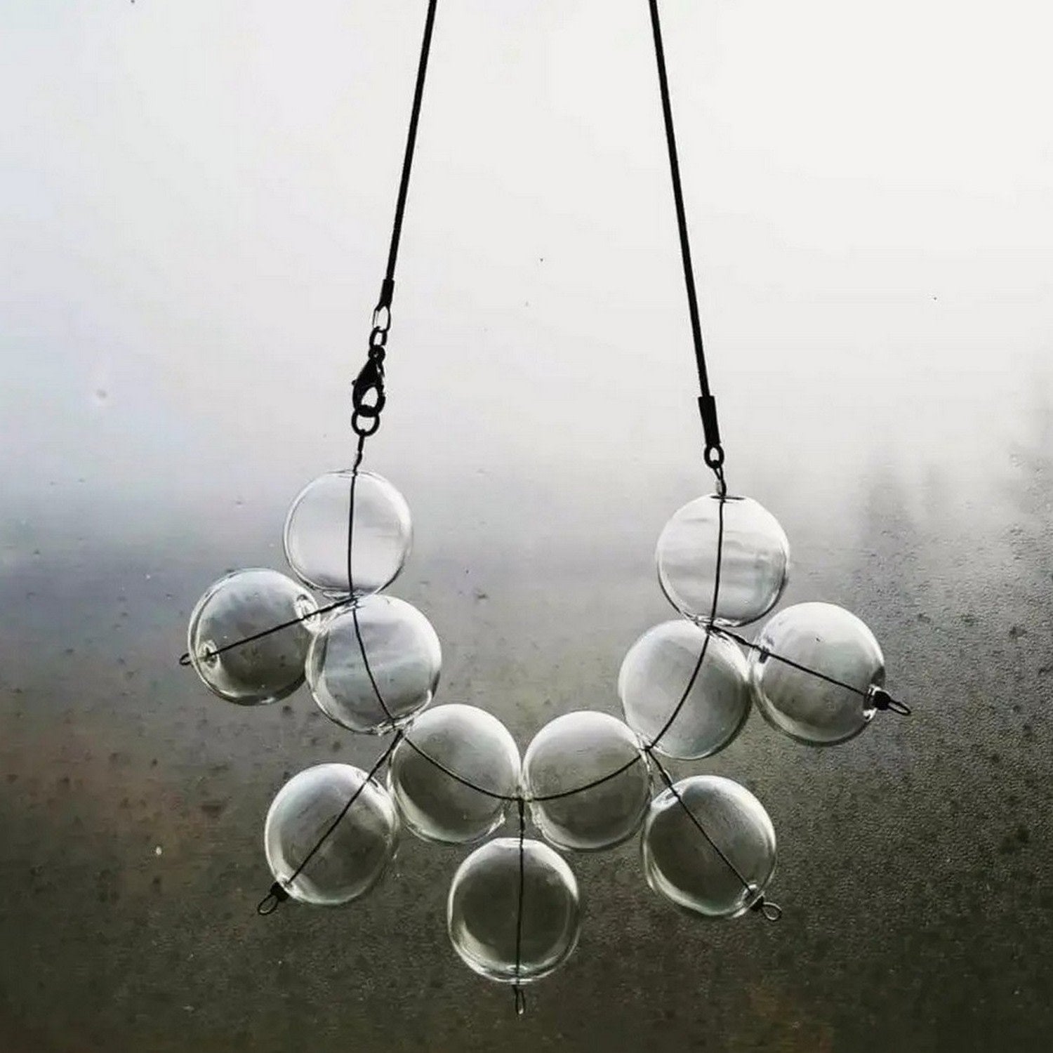 Royal – Blown Glass Bubbles Necklace