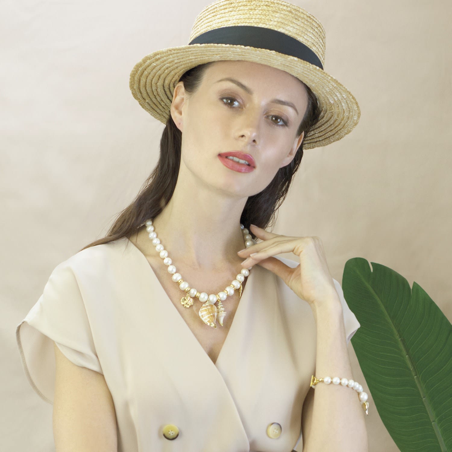 Freshwater Pearls With Shell Dangles Short Necklace