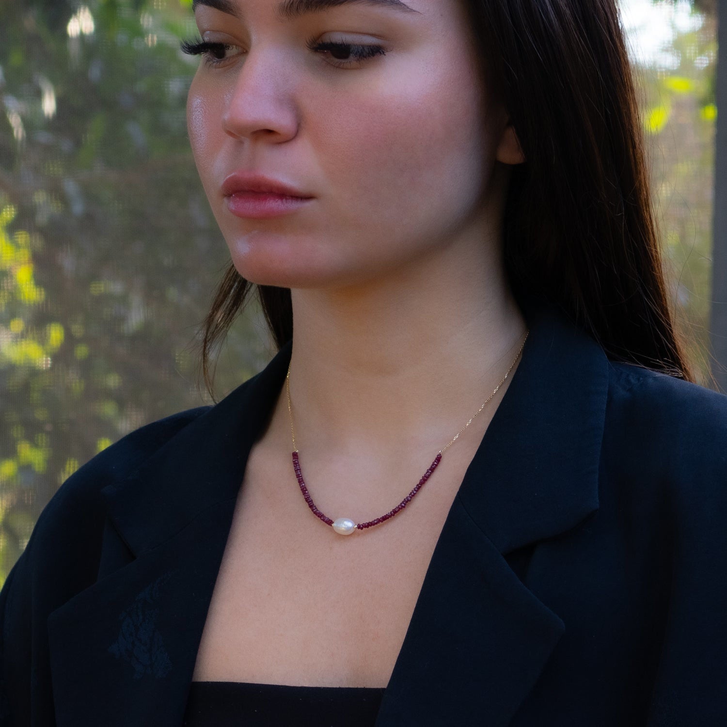 Ruby Elegance Pearl Choker Gold Necklace - Red