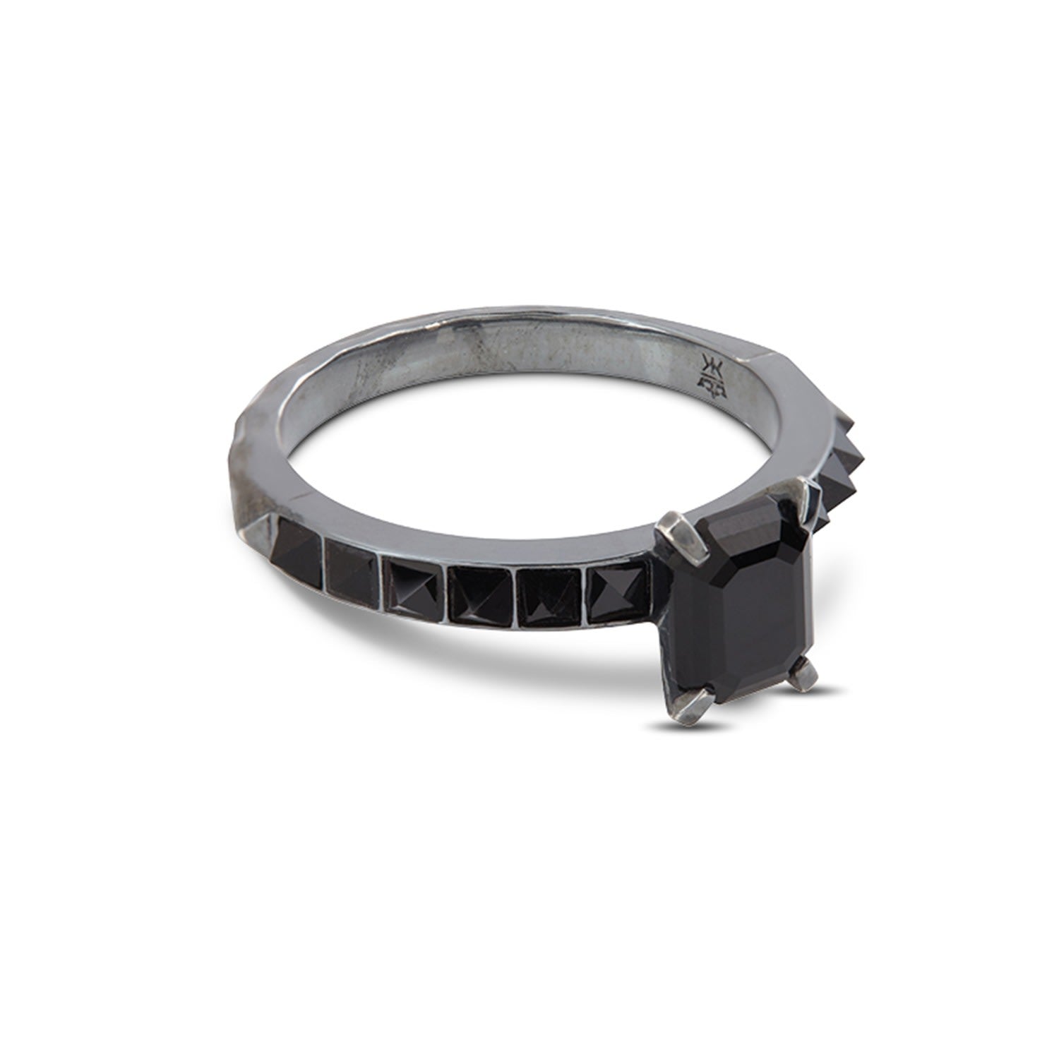 Emerald Cut Crocodile Ring Black