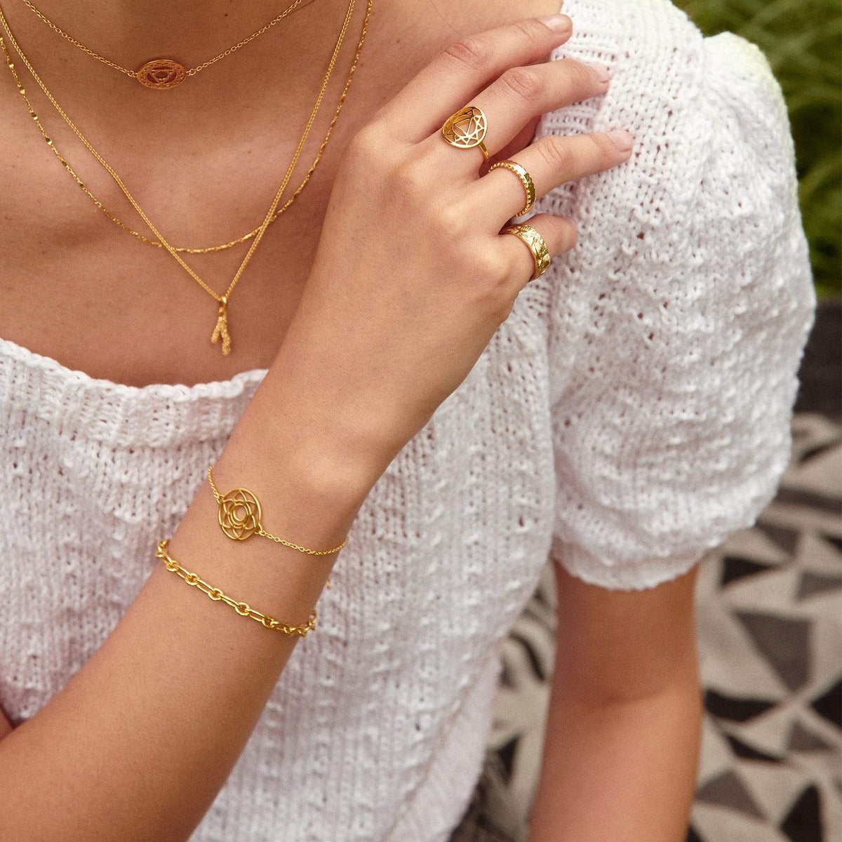 daisy-chain-bracelet-18ct-gold-plated-925-sterling-silver-daisy-london