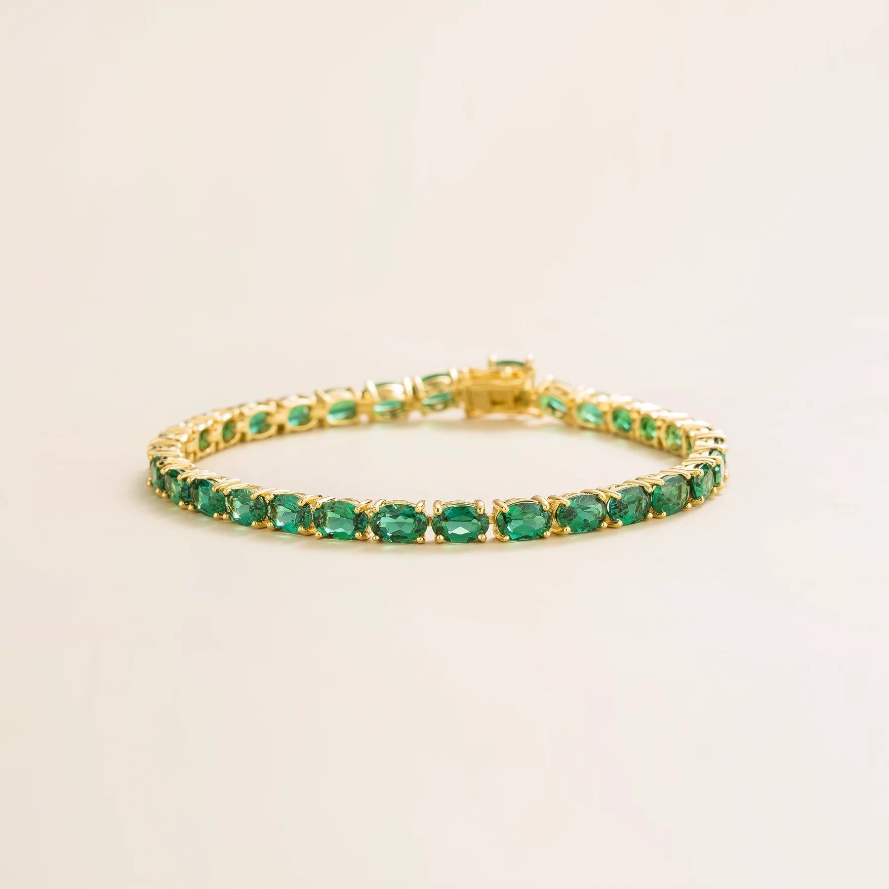 Salto Gold Tennis Bracelet Set With Emerald Gemstones
