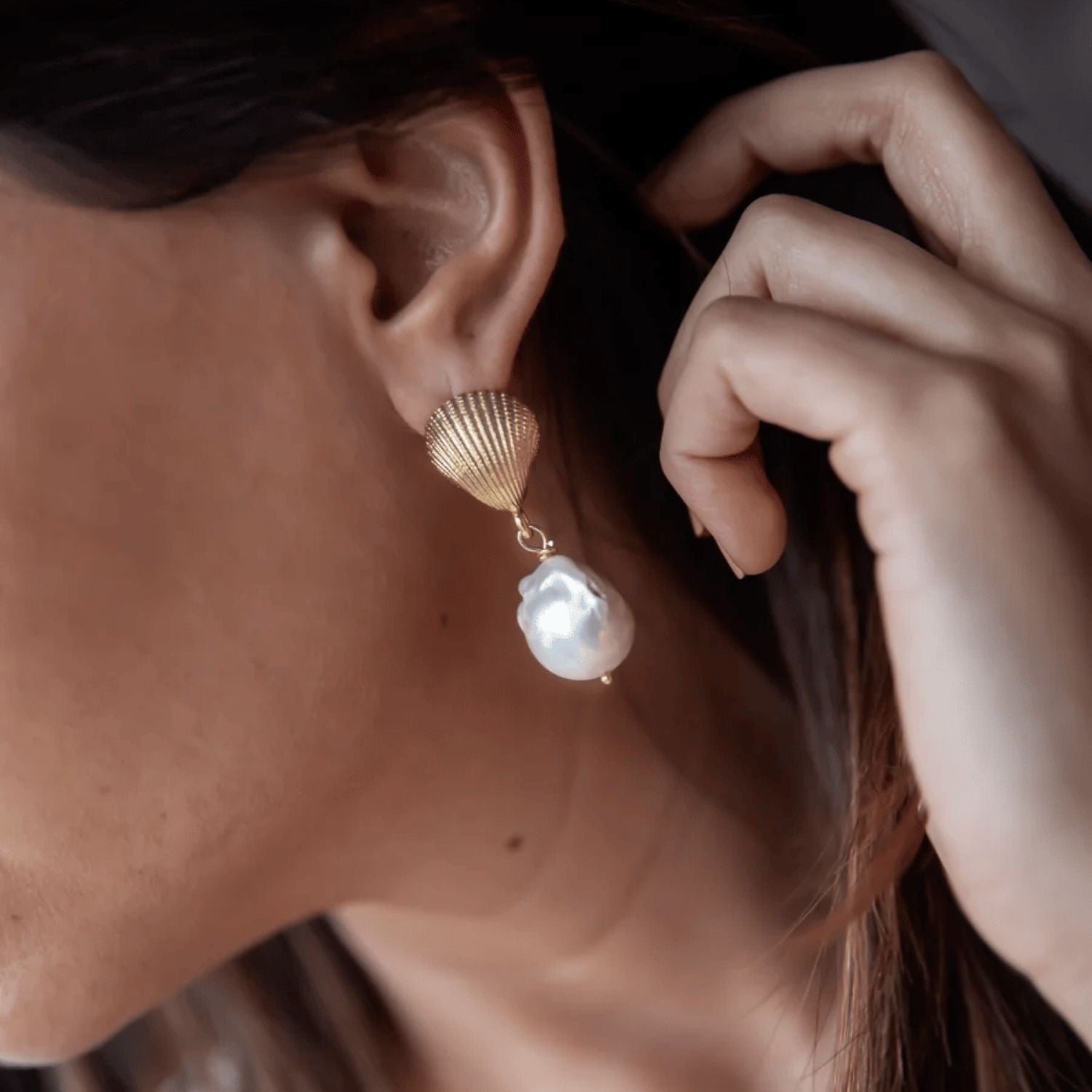 Seashell Baroque Pearl Dangle Earrings