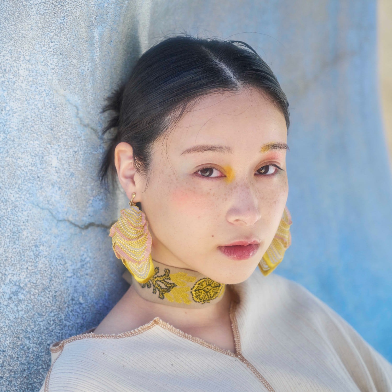 See The Light Embroidery Earrings - Gold