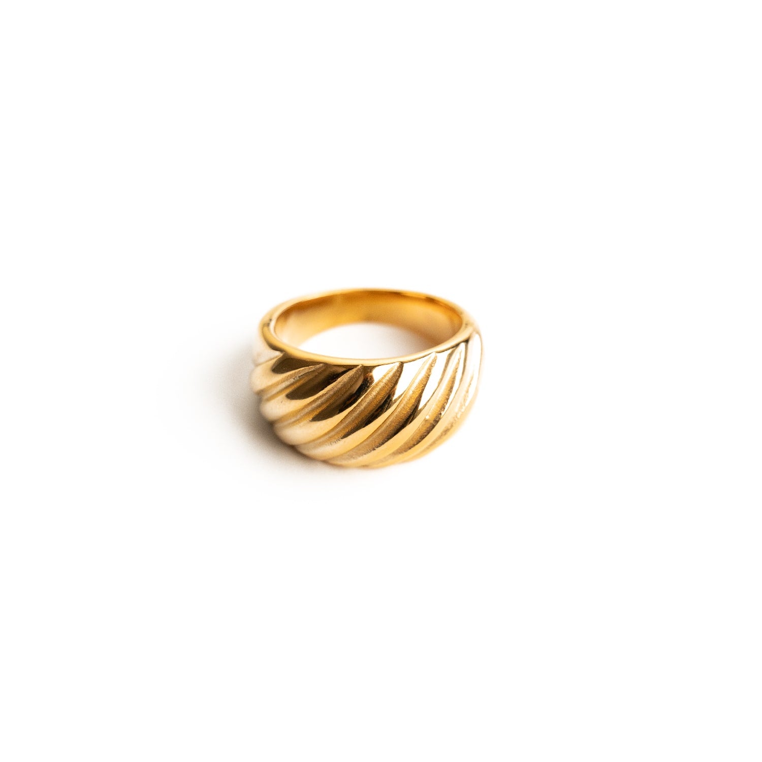Sera Gold Croissant Ring