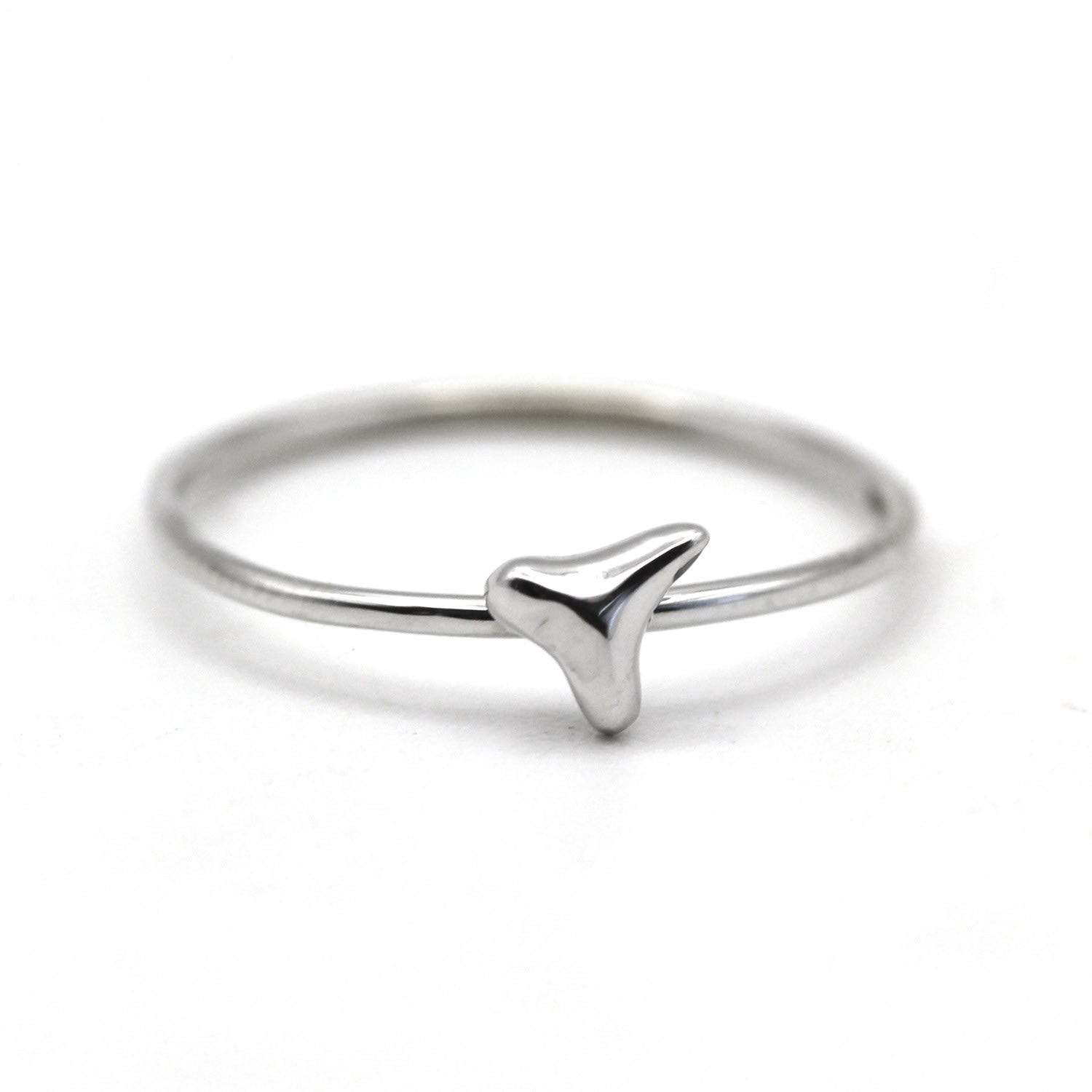 Shark Tooth White Gold Ring