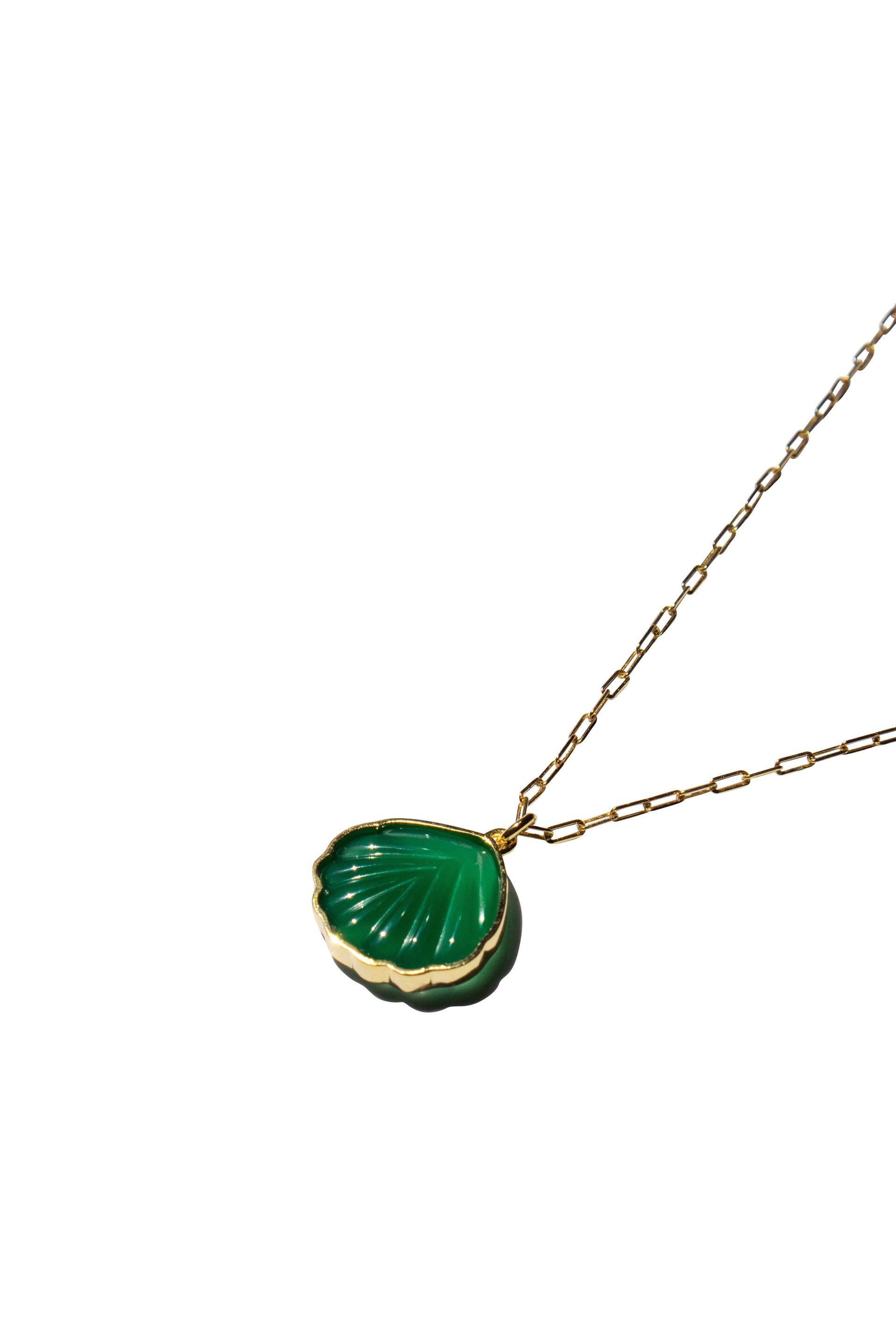 Shell Green Jade Stone Pendant Necklace