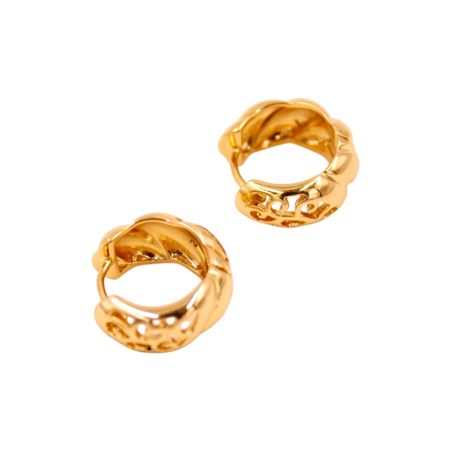 Seashell Hoop Earrings