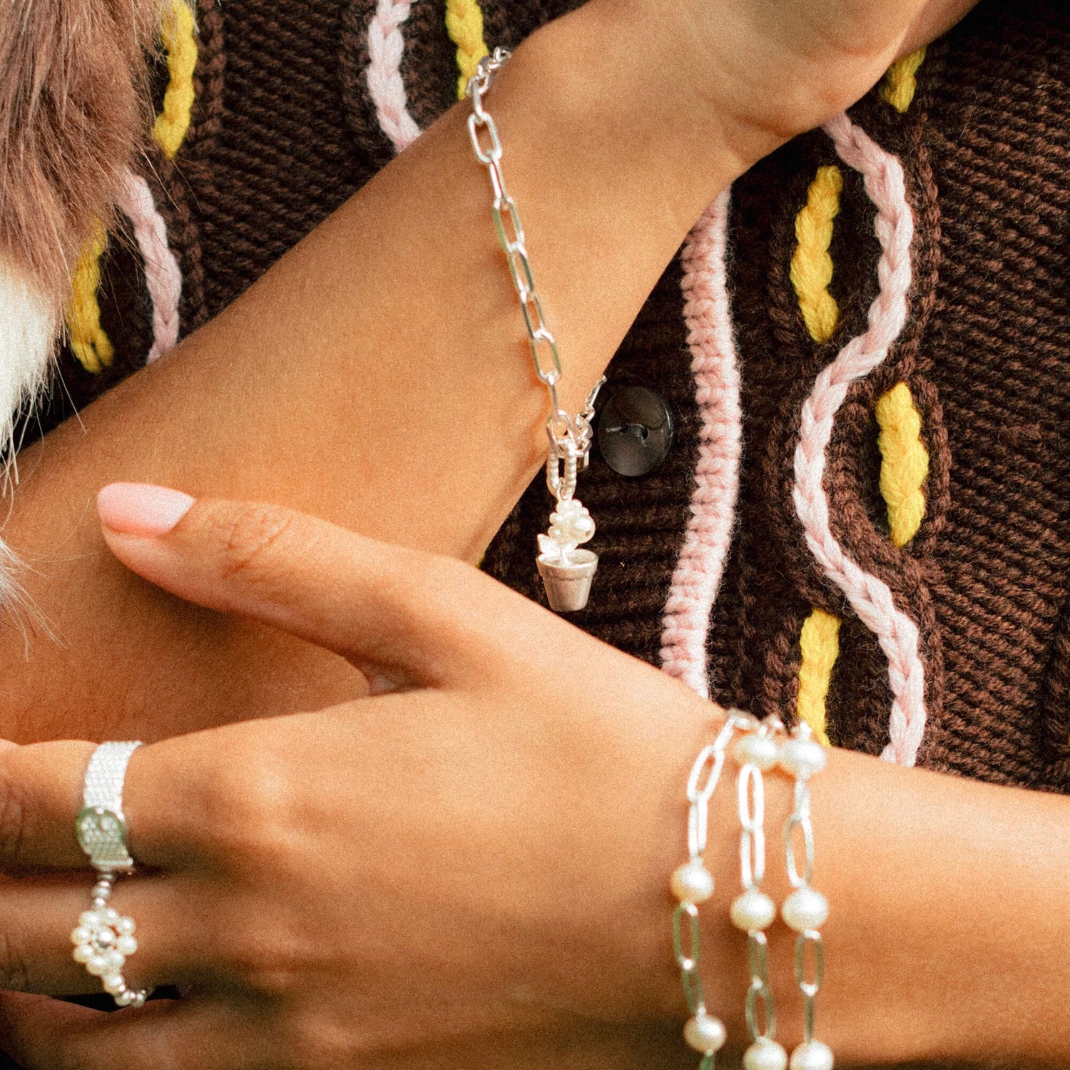 shrimps-beaded-flower-ring-sterling-silver-daisy-london