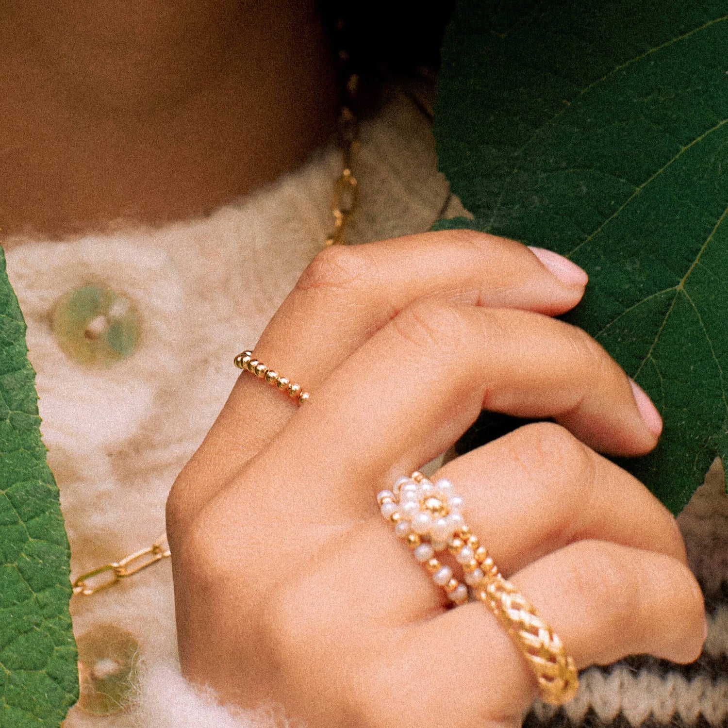 shrimps-beaded-ring-stack-18ct-gold-plated-daisy-london