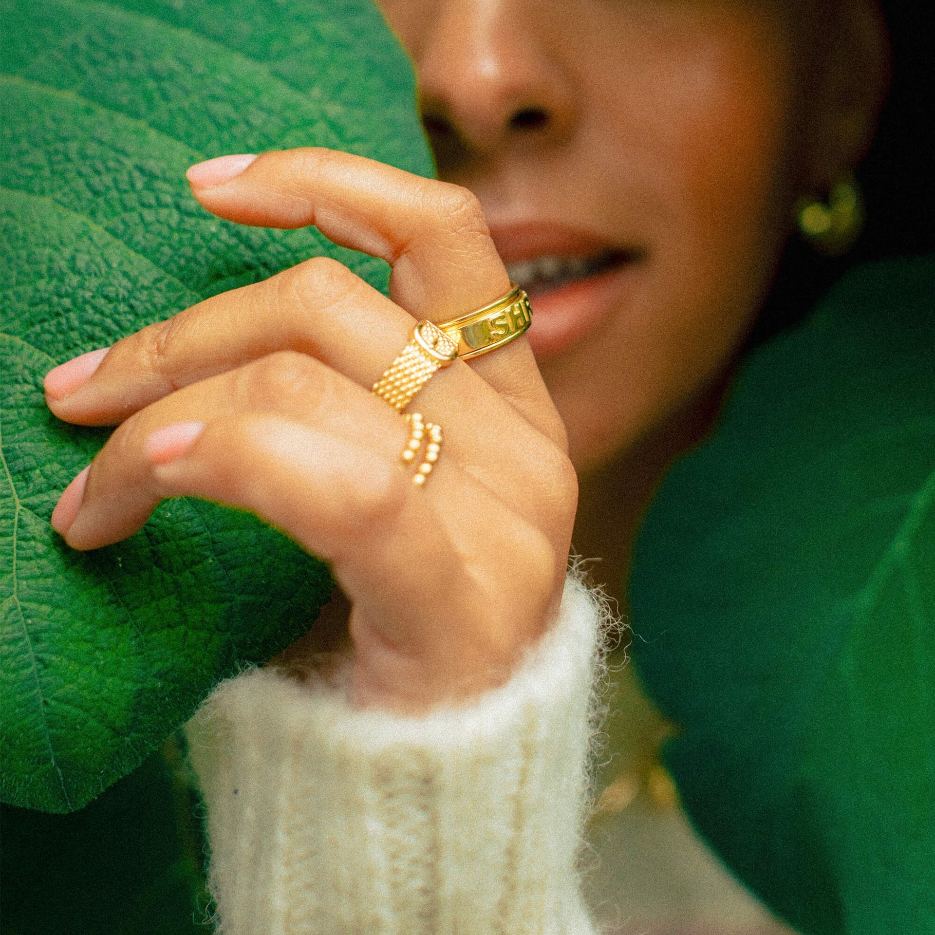 shrimps-belt-ring-18ct-gold-plated-daisy-london