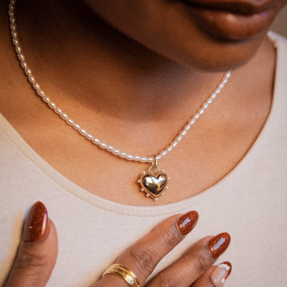 shrimps-chubby-heart-pearl-necklace-18ct-gold-plated-daisy-london