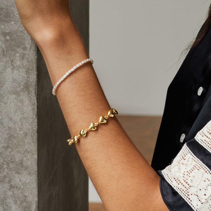 shrimps-pearl-bracelet-18ct-gold-plated-daisy-london