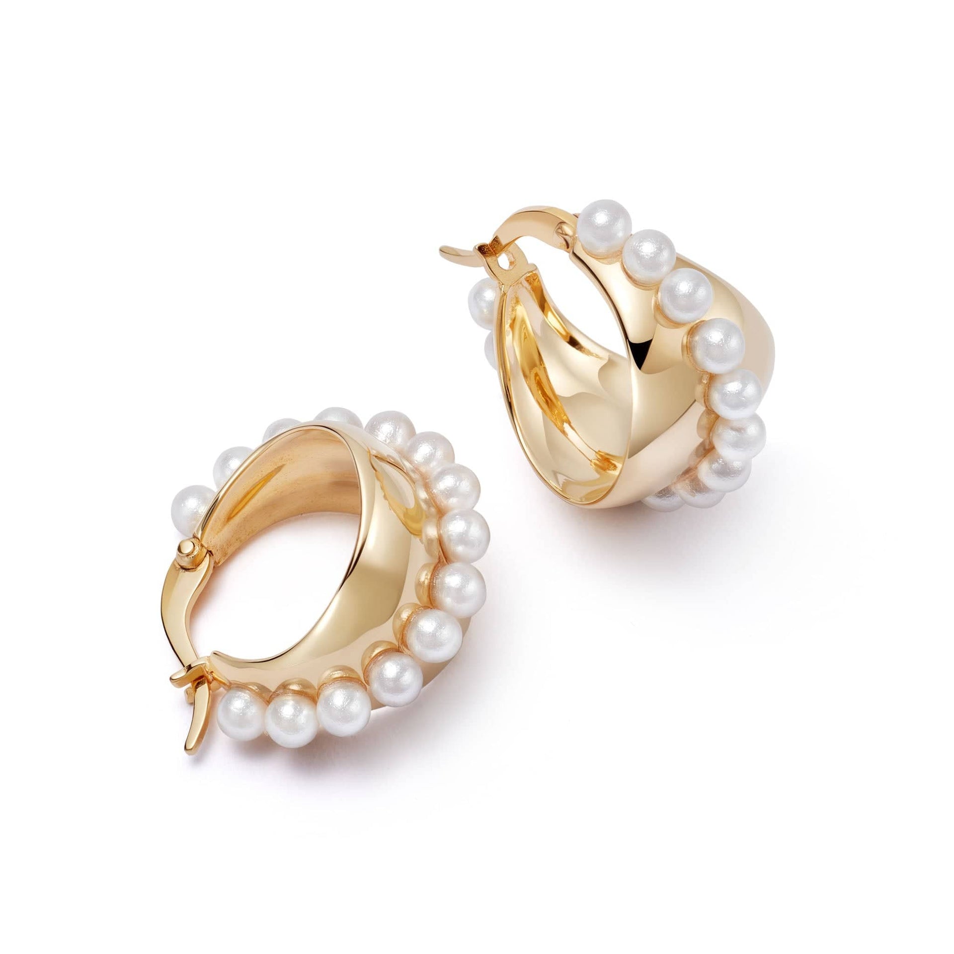 shrimps-pearl-maxi-hoop-earrings-18ct-gold-plated-daisy-london