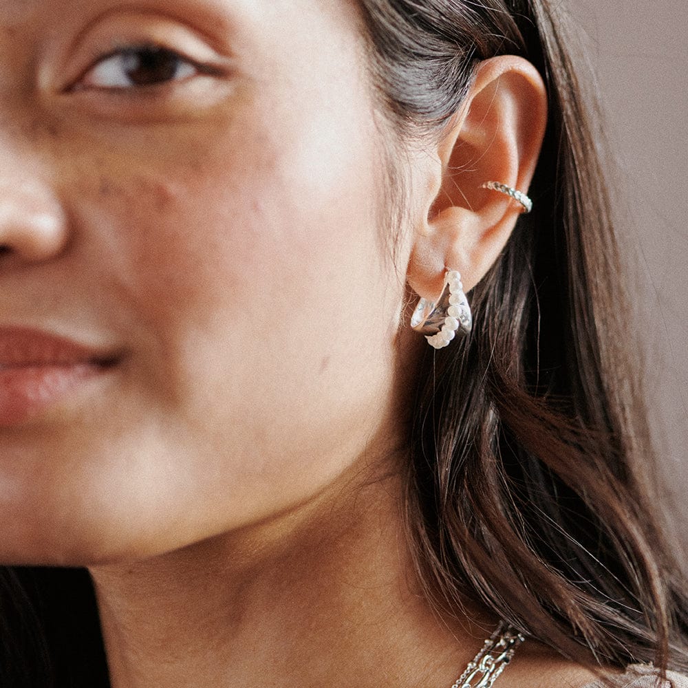 shrimps-pearl-maxi-hoop-earrings-sterling-silver-daisy-london