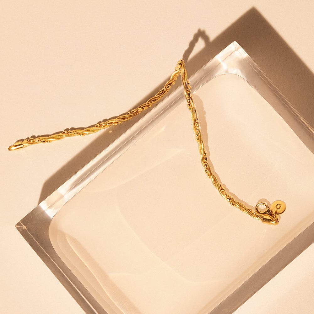 shrimps-twist-chain-bracelet-18ct-gold-plated-daisy-london