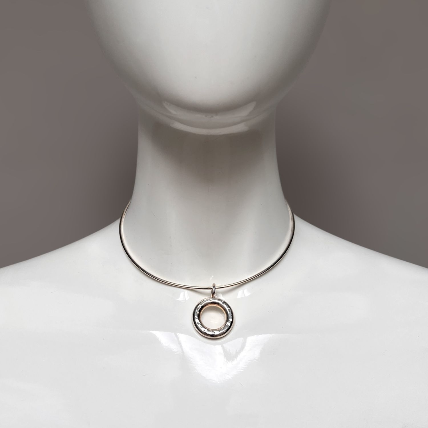 Silver Doughnut Pendant Collar Necklace