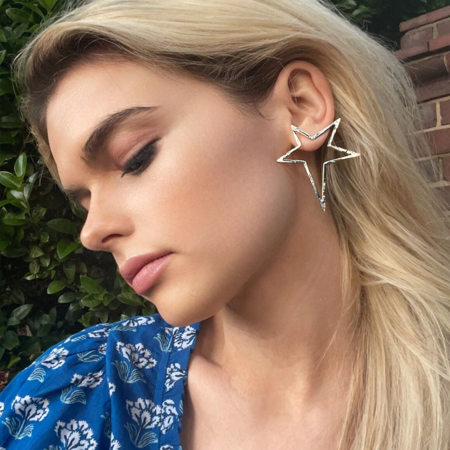 Silver Shooting Star Dust Post Earrings