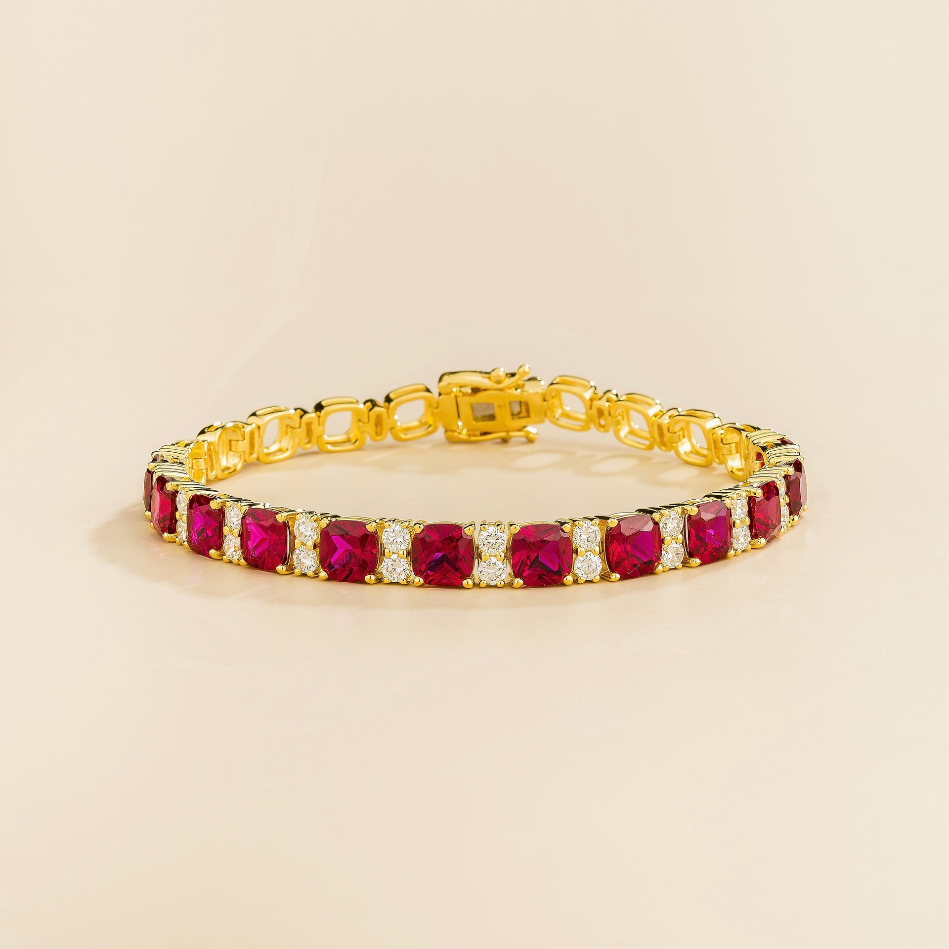 Sira Gold Bracelet Set With Ruby & Diamond